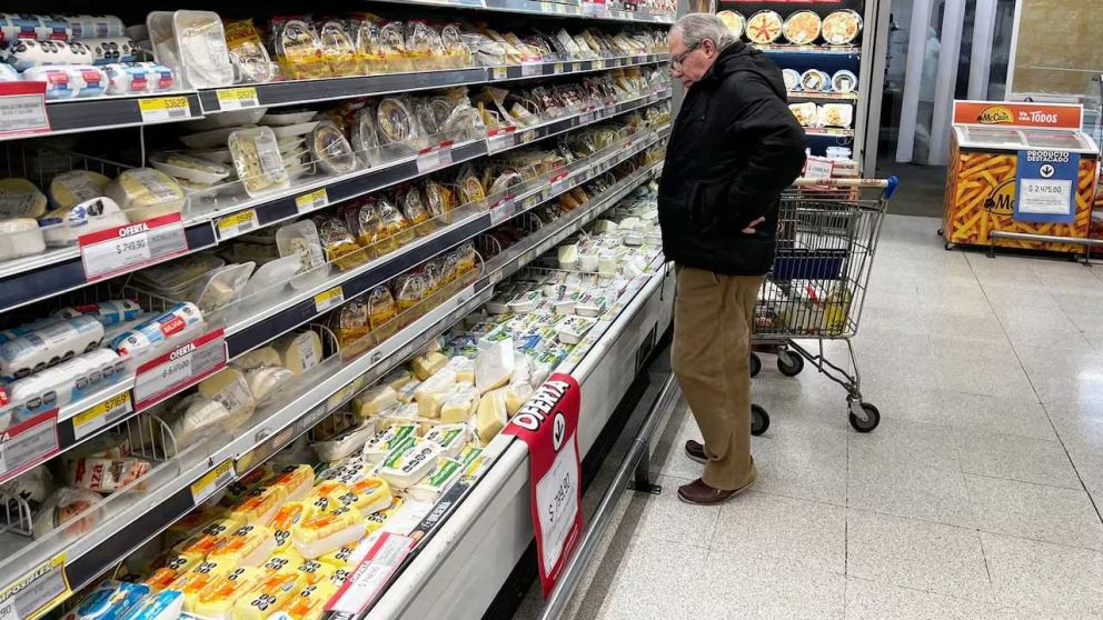 La inflación encadenó su segundo mes consecutivo con una suba inferior al 2%