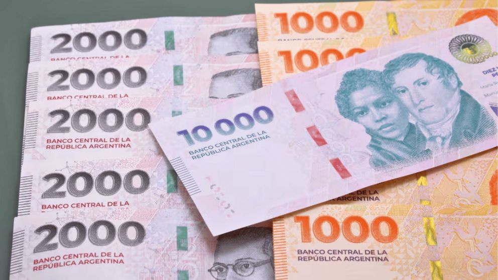 ¿Cuándo cobro por la AUH en marzo?