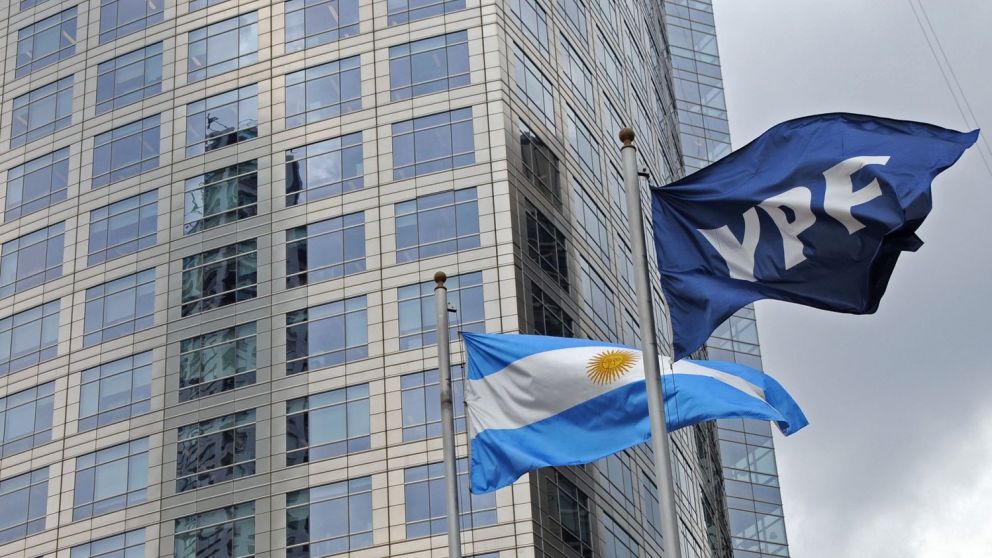 Argentina apeló el fallo que obliga a entregar acciones de YPF.