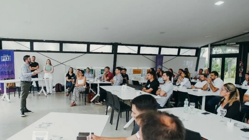 Entidades públicas y privadas diseñan programas de capacitación con el objetivo de potenciar a las pymes