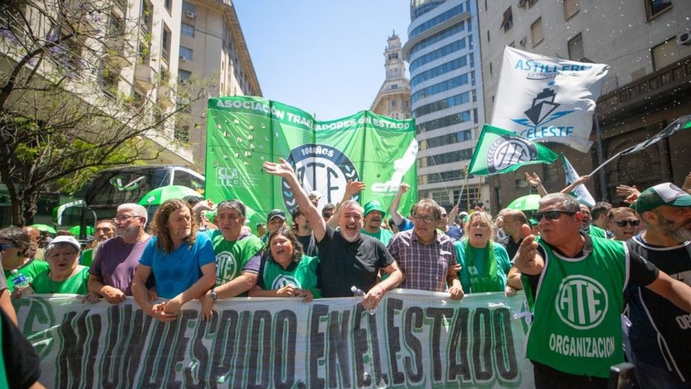 ATE prepara protestas y diversas acciones por la eliminación del Día del Empleado Público