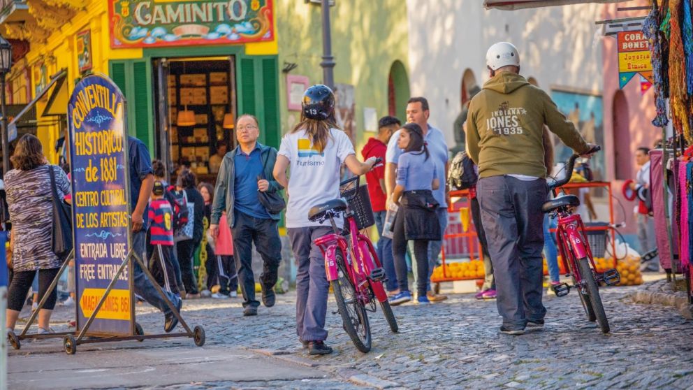 En los primeros seis fines de semana largos hubo 570.000 turistas en la Ciudad