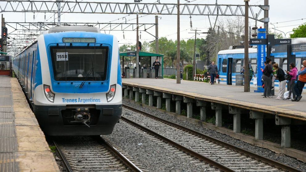 El Tren Roca estuvo con demoras por 10 horas tras una colisión con persona
