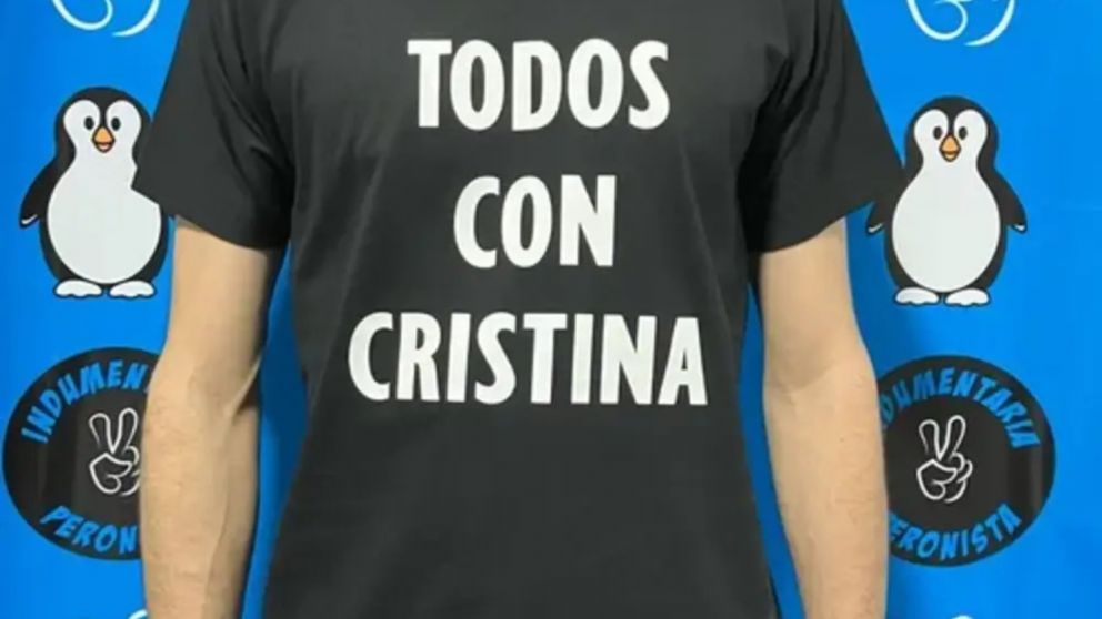 El merchandising peronista le gana por nockaut a las tazas con el fallo o la tobillera de los libertarios
