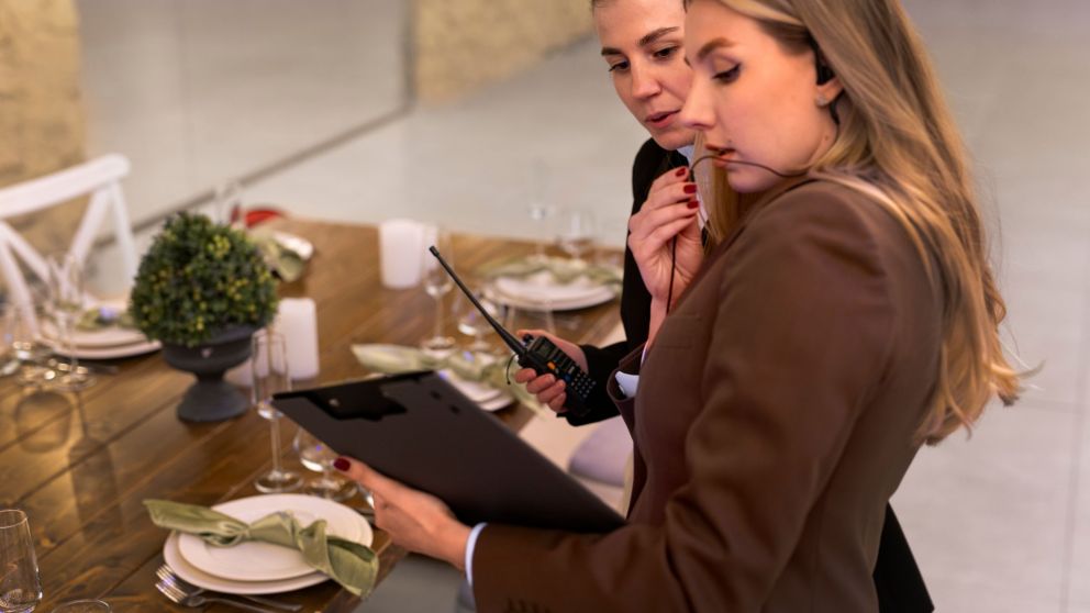 Curso gratuito sobre Turismo, Gastronomía y Hotelería 4.0 (Freepik)