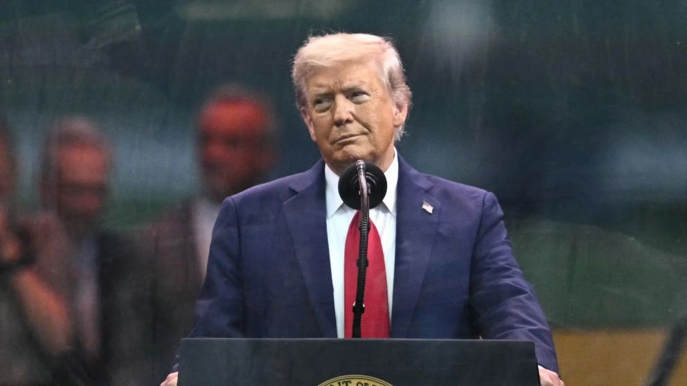 Trump no descarta ponerse él mismo en el lugar de mediador