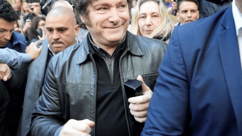 Javier Milei se hizo eco de la detención de Grabois en redes