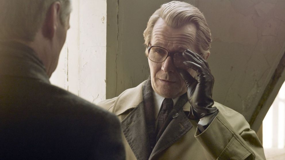 Gary Oldman en El espía que sabía demasiado: suspenso entre espías