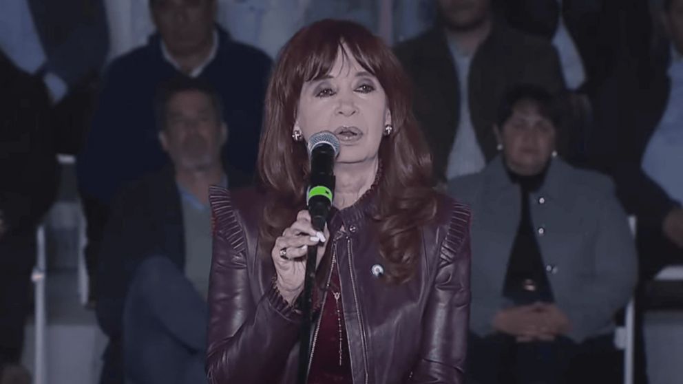 Cristina Kirchner habla en Corrientes.