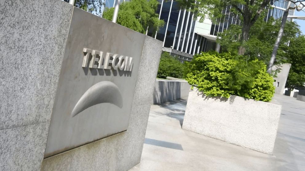 Telecom consiguió el aval de la Justicia para avanzar en la integración con Telefónica