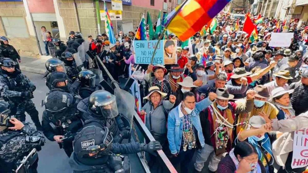 Partidarios de Evo Morales se manifestaron en La Paz