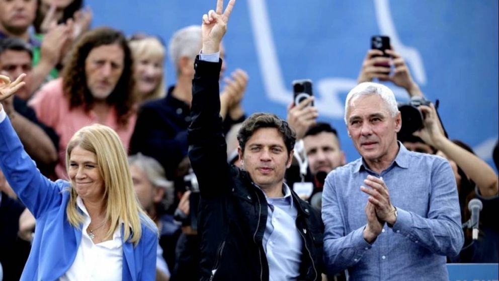 Kicillof termina de desplegar su espacio Movimiento Derecho al Futuro, para enfocarse luego en las negociaciones con Cristina.