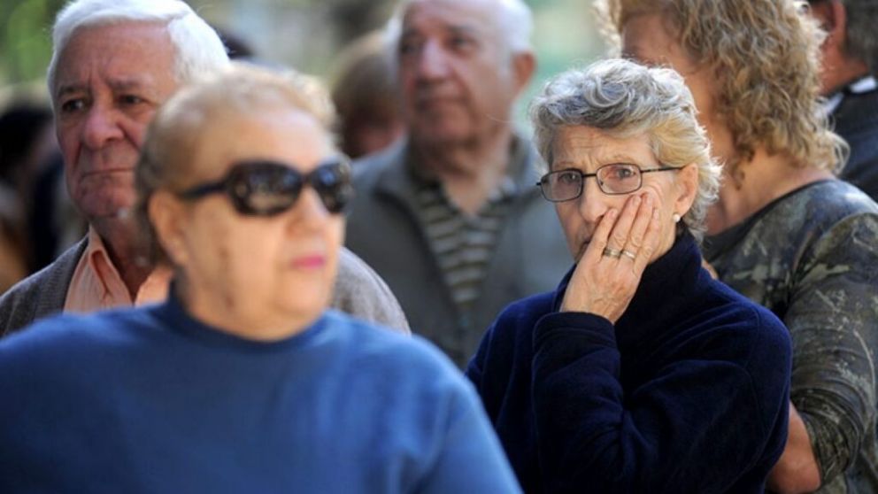 Conoc� cu�les son los jubilados que acceder�n al bono de $100.000 en julio
