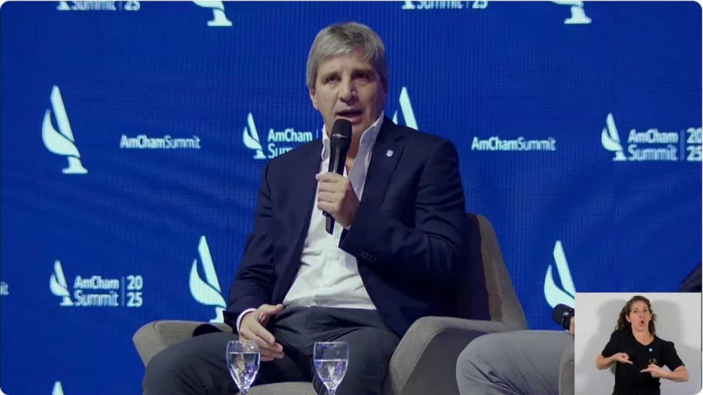 Luis Caputo habló en la Cámara de Comercio de los Estados Unidos en Argentina (AmCham)