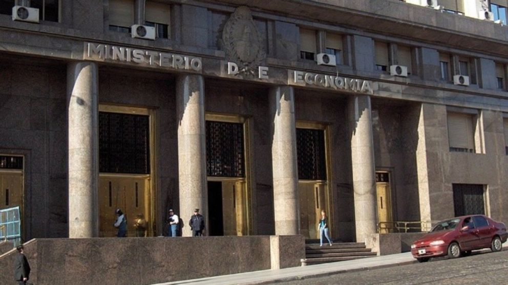 El Ministerio de Economía dio inicio al proceso de elaboración del Presupuesto 2026.