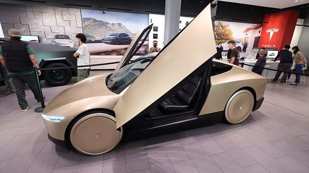 Tesla Robotaxi, también conocido como Cybercab,