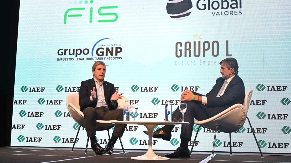 Caputo expuso en la Congreso Anual del IAEF