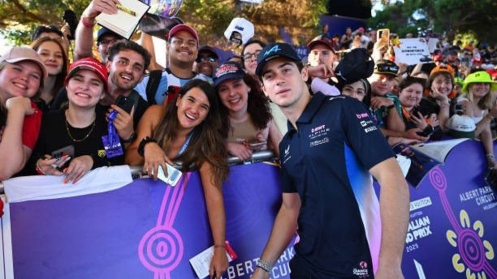 Franco Colapinto y los fanáticos de la Fórmula 1. Su presencia en la parrilla genera una atracción increíble en los hinchas y, sobre todo, en los argentinos.
