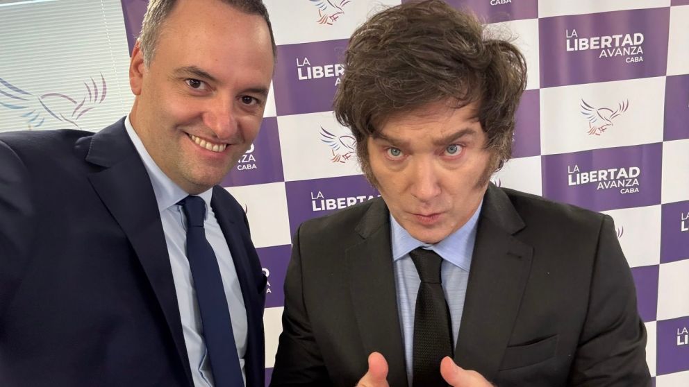 Milei compartir� un acto con Adorni