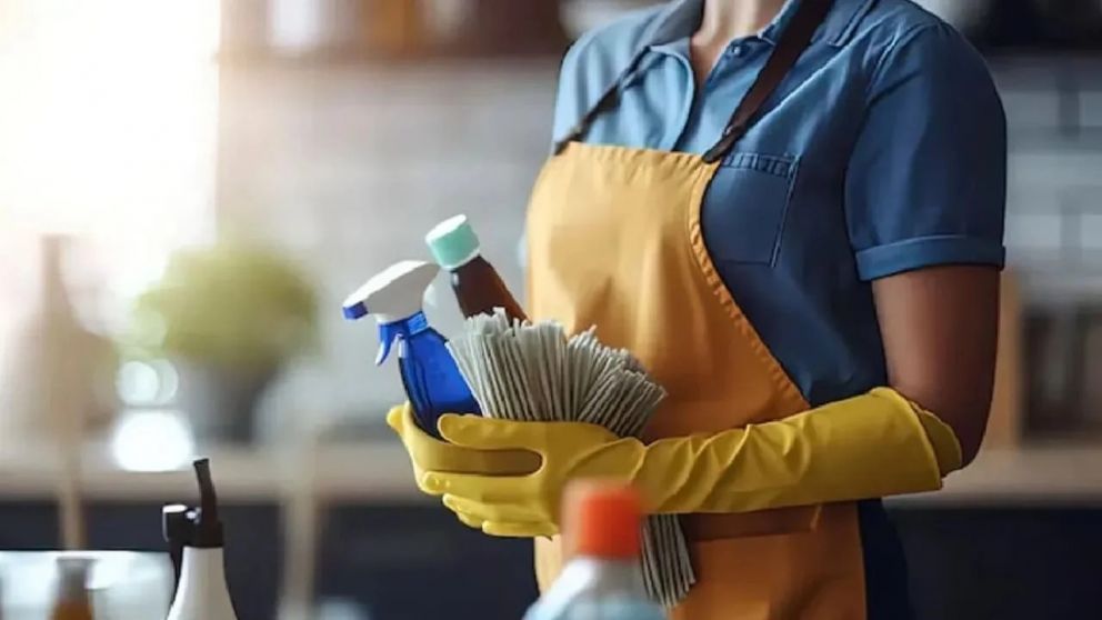 Las empleadas domésticas pueden recibir un extra en abril.