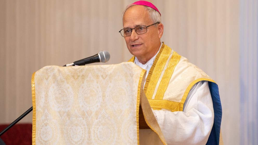 En X @drprevost adoptó un perfil bajo, aunque sus retuits marcaron posiciones claras