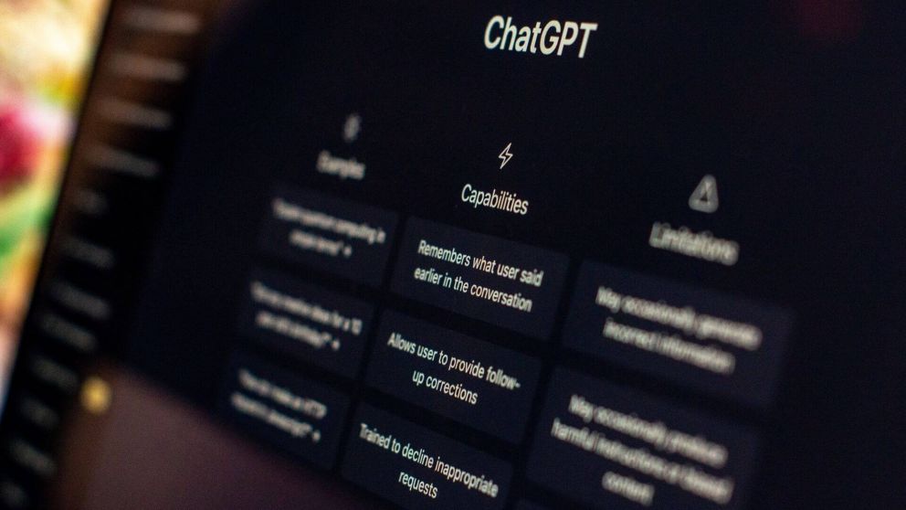 La adquisición podría ayudar a Microsoft a competir en el mercado de asistentes de codificación