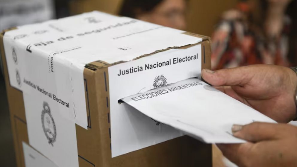 En provincia de Buenos Aires se adelantó la elección a septiembre