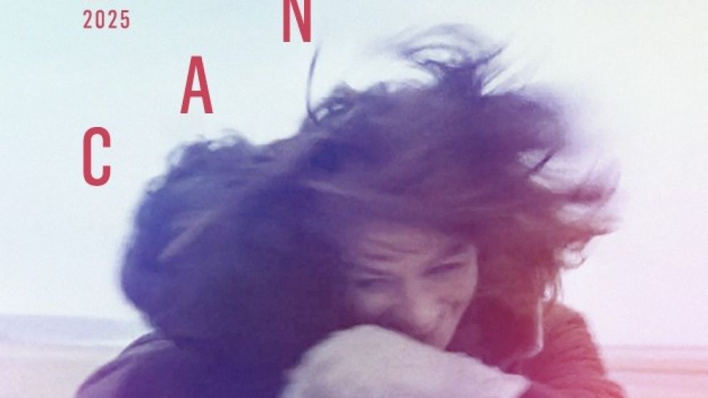 un hombre y una mujer dos posters para un festival