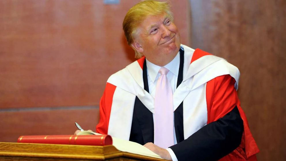 Donald Trump afirmó que Harvard contrata "a idiotas y tontos de izquierda radical que solo enseñan fracaso"