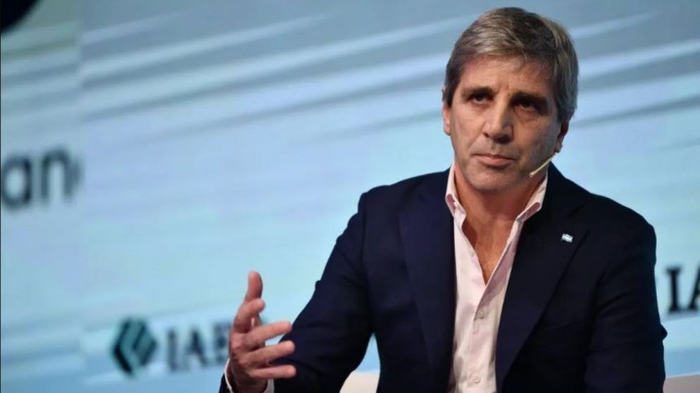 Caputo reafirmó su confianza en el plan económico, que está a su cargo
