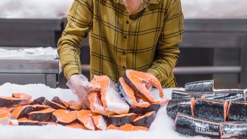 Pescado con descuento con Cuenta DNI (Freepik)