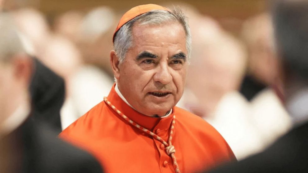 Quién es Angelo Giovanni Becciu