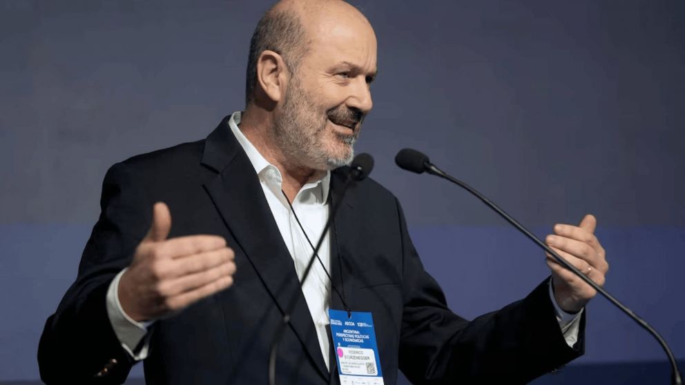 Federico Sturzenegger informó que desde que asumió Javier Milei hay cerca de 36.000 empleados públicos menos