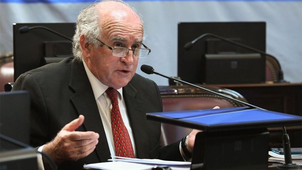 La Ley Bases "no ataca el problema fundamental que tiene Argentina", según Parrilli