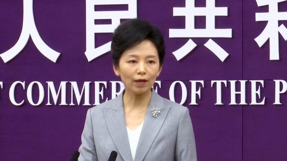 He Yongqian, vocera del Ministerio de Comercio de China