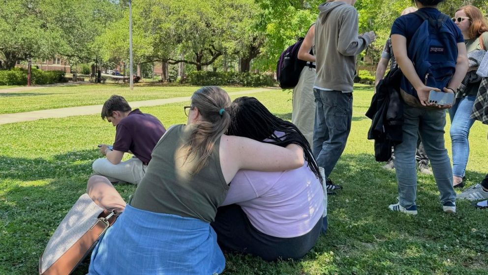 Los estudiantes se resguardaron en las aulas y reci�n las dejaron cuando los acompa�� la polic�a