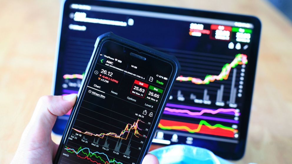 Hay expectativa sobre lo que pasará hoy en el mercado local, sin cepo