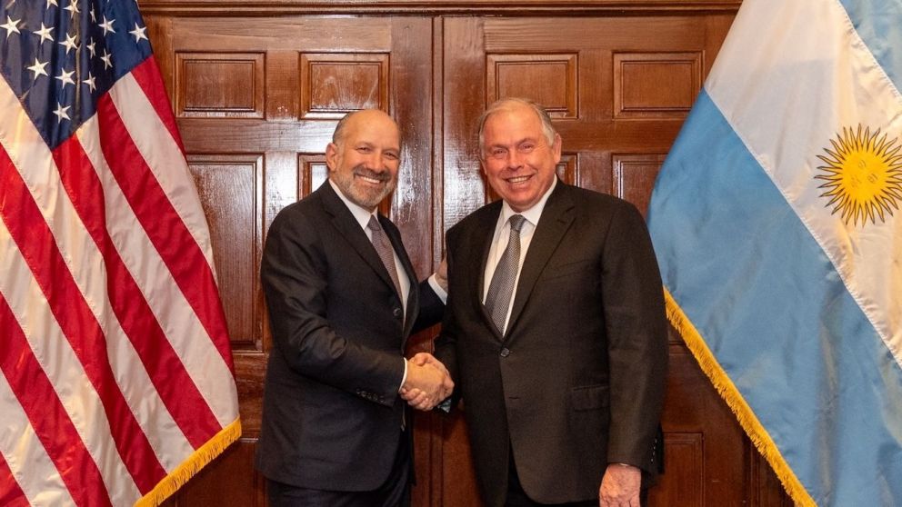 El canciller Gerardo Werthein se reunió con el secretario de Comercio, Howard Lutnick, en Washington