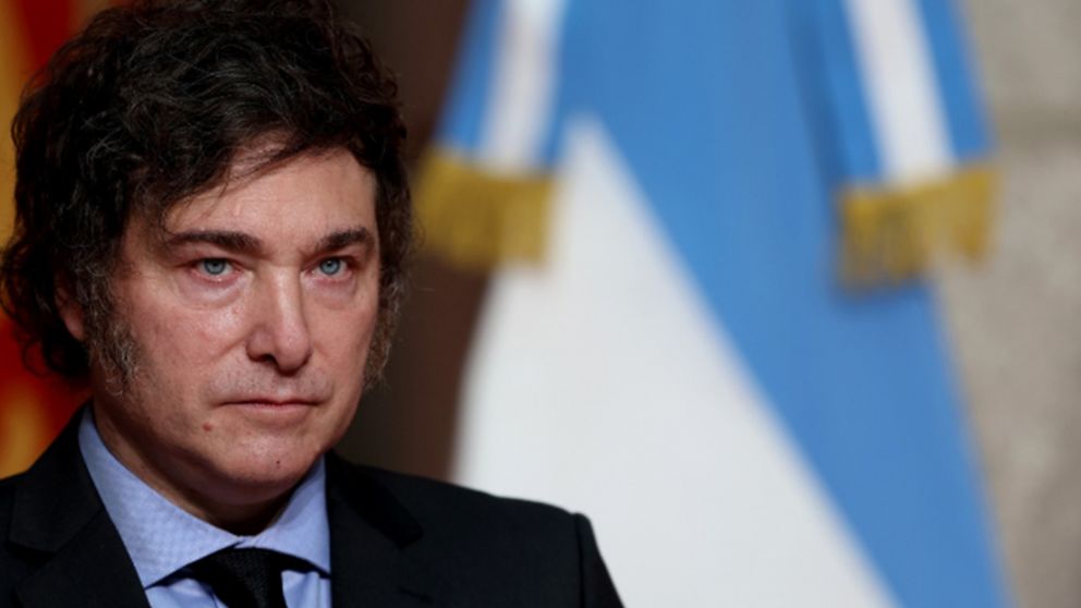 Las encuestas miden imagen de Milei