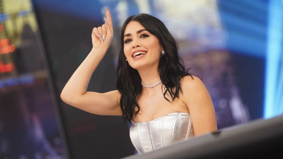 Lali Espósito le gana a Javier Milei en imagen positiva