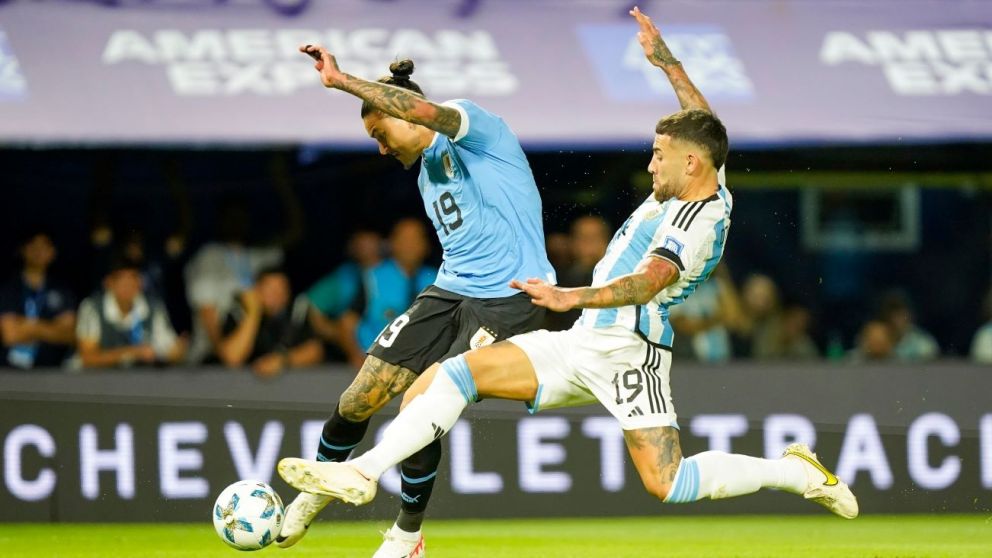 Una victoria puede dejar a Argentina a un paso de definir su clasificación al Mundial ante Brasil