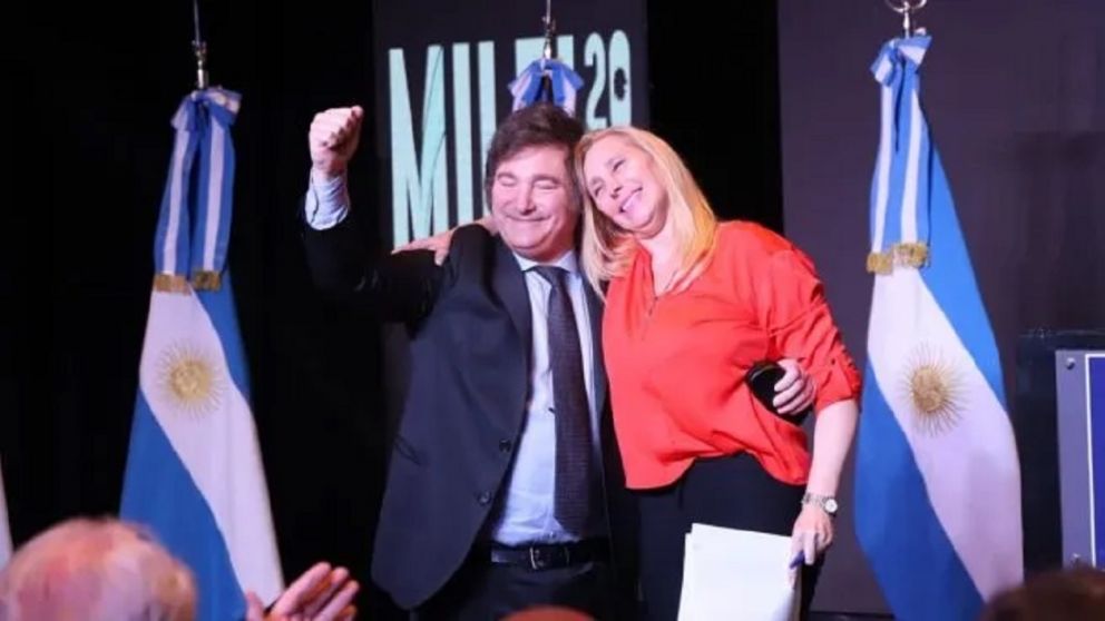 El presidente dijo que Karina ""está construyendo la herramienta política para que podamos estar confortables"