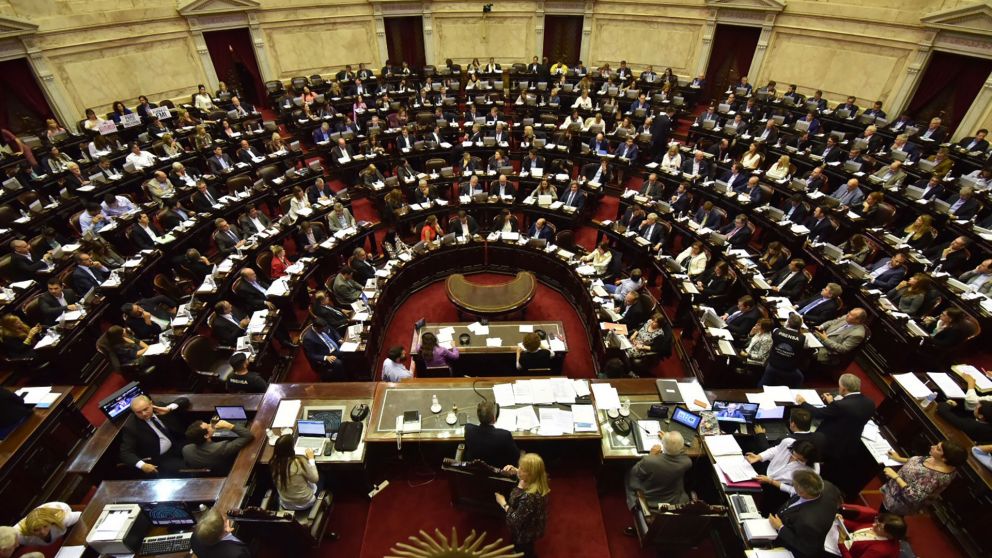 Debate de la Ley Bases y el paquete fiscal en el Congreso: la balanza se inclinar�a a favor del Gobierno
