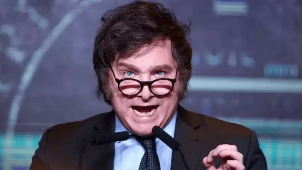 Javier Milei pidi� la renuncia de Kicillof.