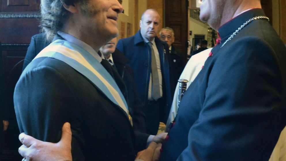 "Podemos pensar distinto, pero llegar a consensos por el bien de la gente”, dijo García Cuerva sobre el diálogo con el gobierno de Milei.