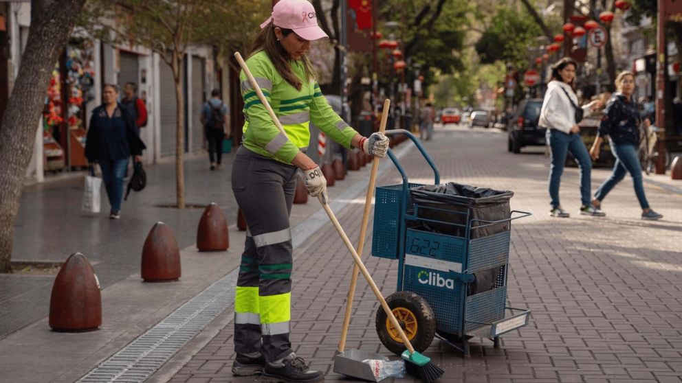 Salarios de barrenderos en Buenos Aires: cuánto cobran en febrero 2025