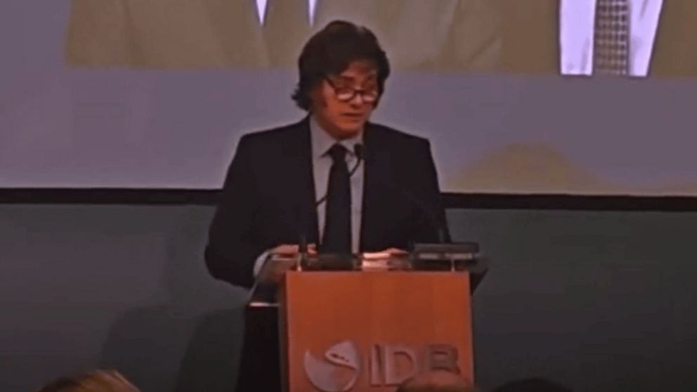 El BID destacó la gestión presidencial de Milei
