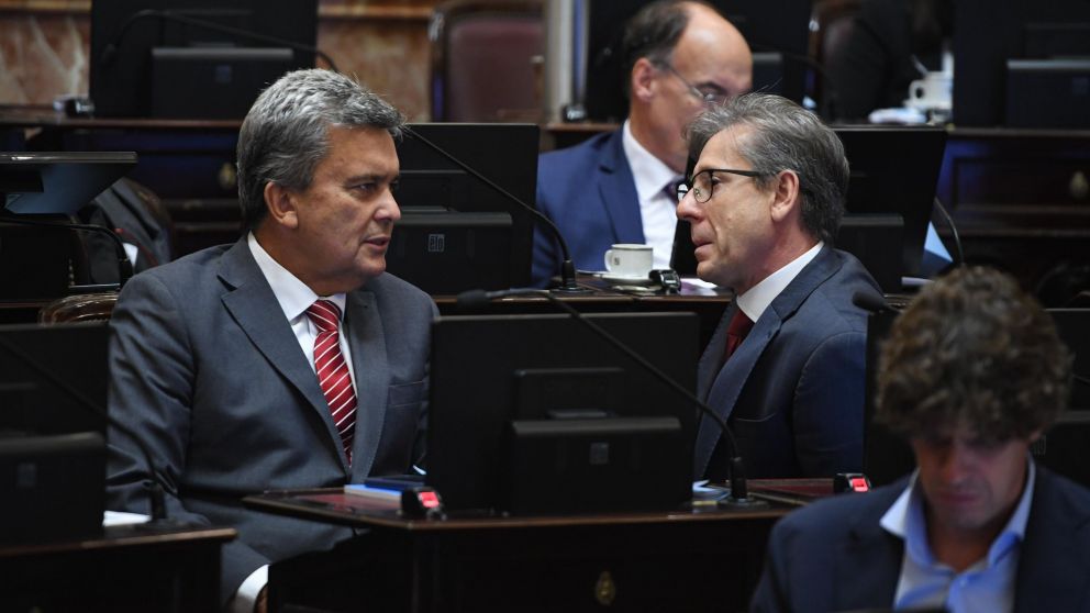 Víctor Zimmermann, Eduardo Vischi, Pablo Blanco y Martín Lousteau (UCR)