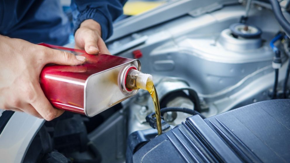 Aceite de motor (Freepik)