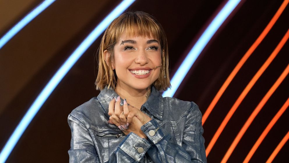 Javier Milei apuntó contra María Becerra en redes sociales